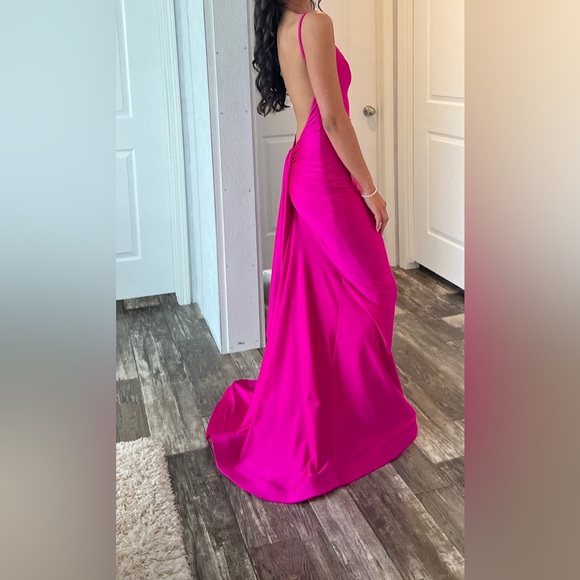 Prom dress - Picture 3 of 3